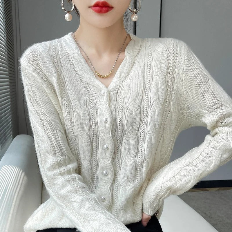 Damen Strickjacke aus Wolle – Warmer Cardigan mit klassischem Design