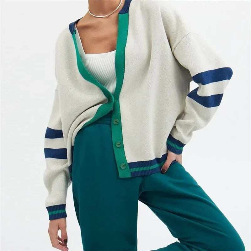 Damen Strickjacke V-Ausschnitt – Lockerer Cardigan im modernen Design