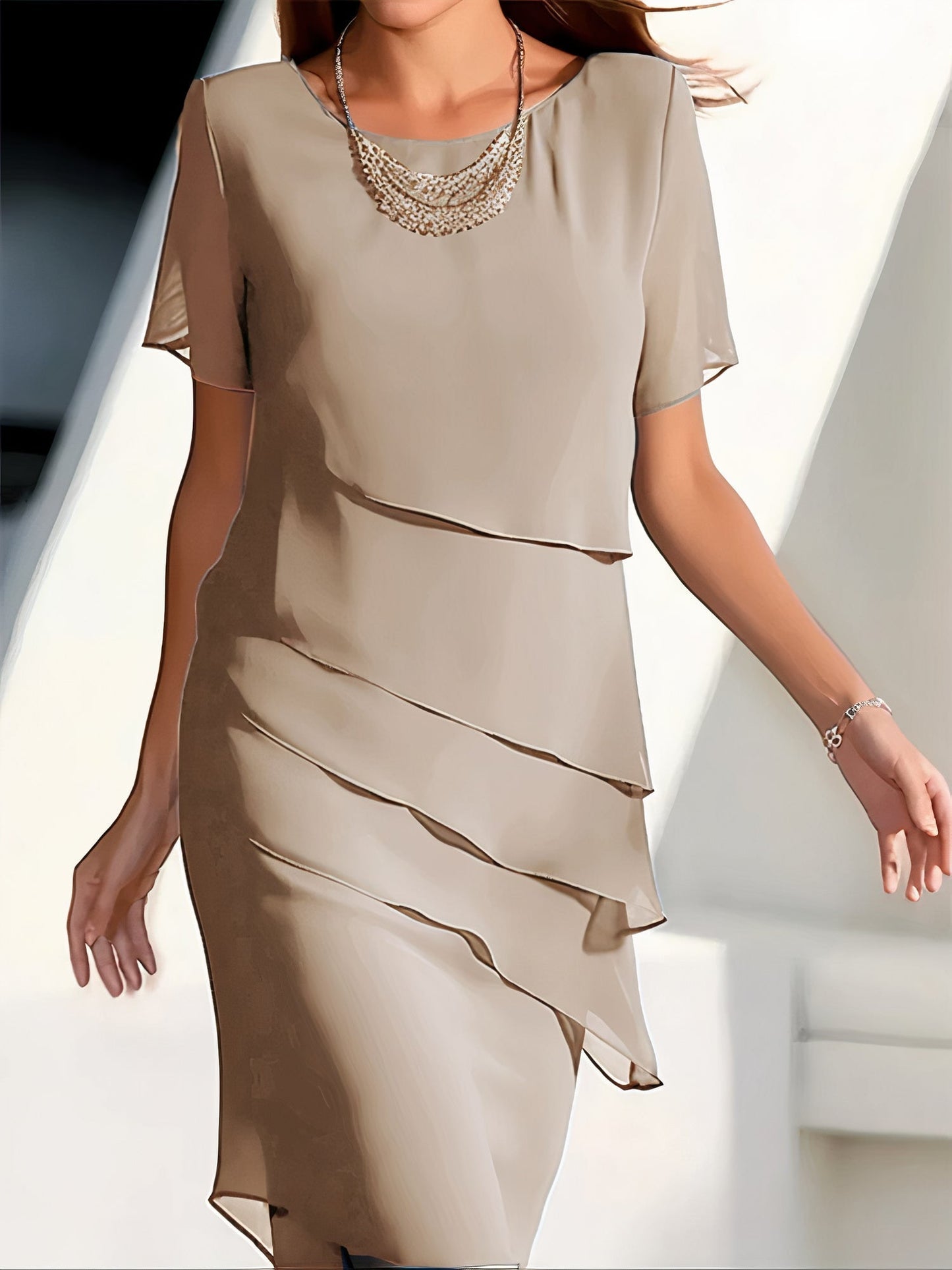 Daria | Gestuftes Damen-Chiffonkleid | Anmutig, elegant & vielseitig