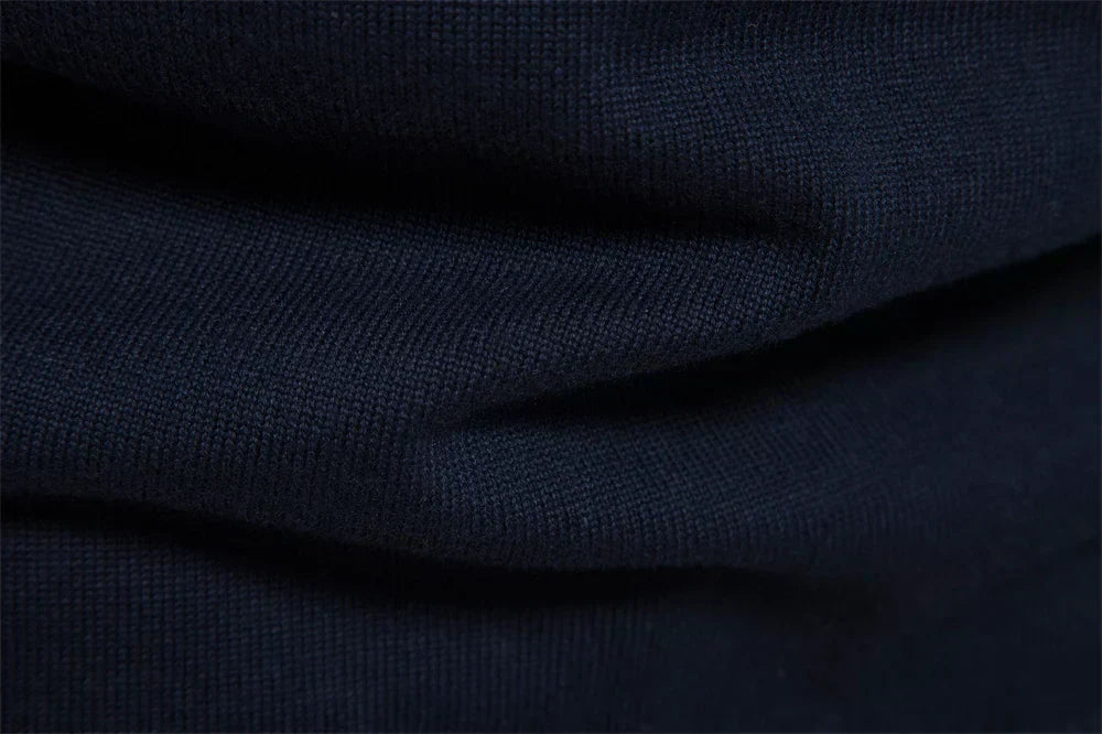 Eleganter gestreifter Slim-Fit Herrenpullover mit Reißverschluss – Stil trifft Komfort