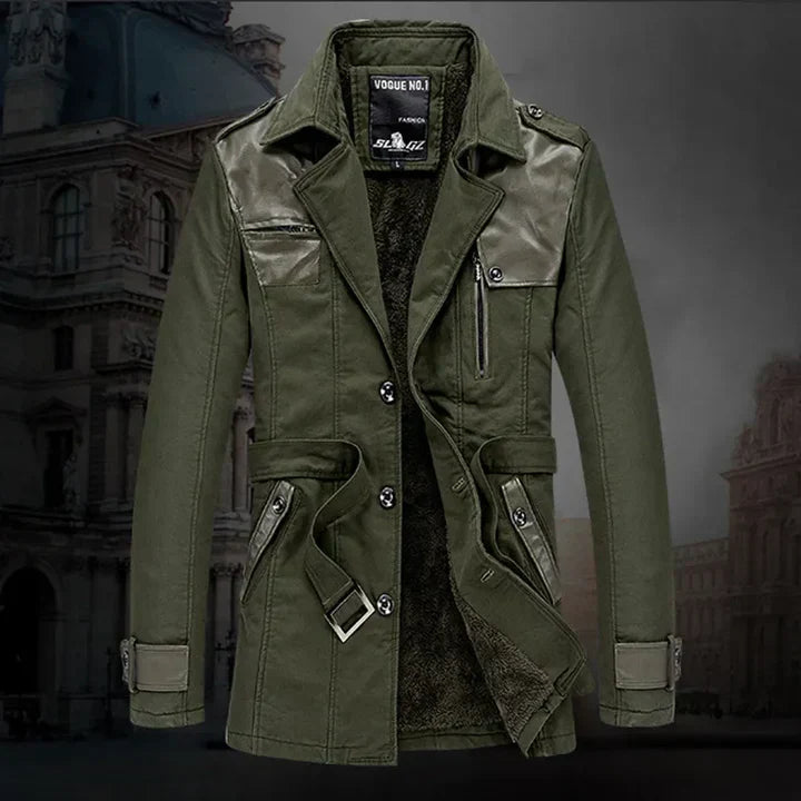 Eleganter, isolierter langer Trenchcoat für Herren – Stil und Wärme vereint
