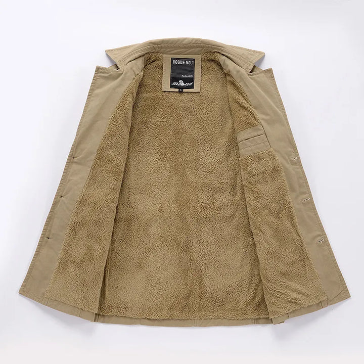 Eleganter, isolierter langer Trenchcoat für Herren – Stil und Wärme vereint