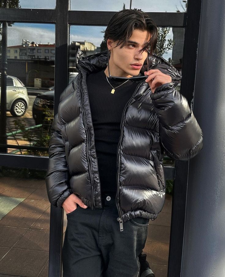 Moderne Herren Daunenjacke – Stilvoll und Warm für Jede Gelegenheit