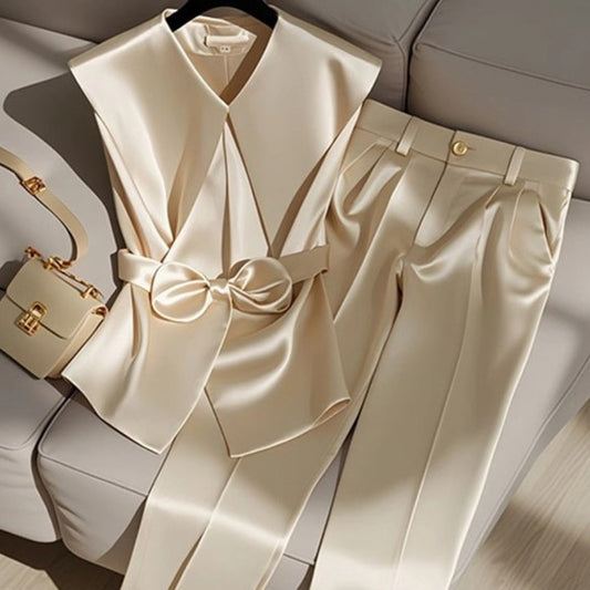 Alessa | Zweiteiliges Damen-Set mit modischem Oberteil und Hose im eleganten Stil