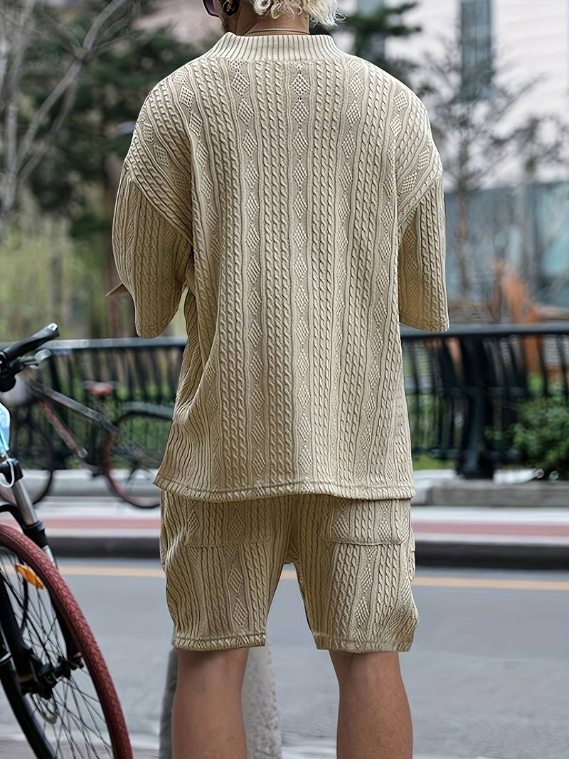 Andrew | Bequemes Strickset mit V-Ausschnitt und passenden Shorts für Herren | Stilvoll, komfortabel & vielseitig
