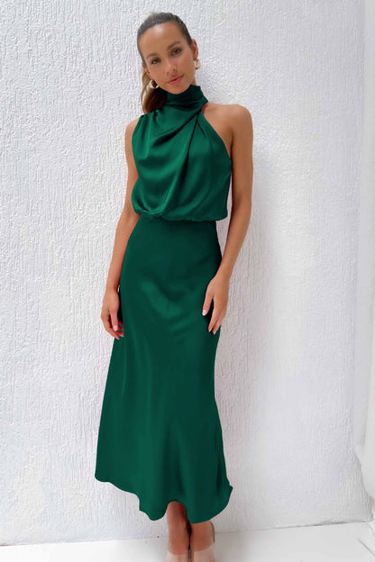 Carlina – Langes Satinkleid mit Neckholder-Ausschnitt – Elegant, fließend & ideal für besondere Anlässe