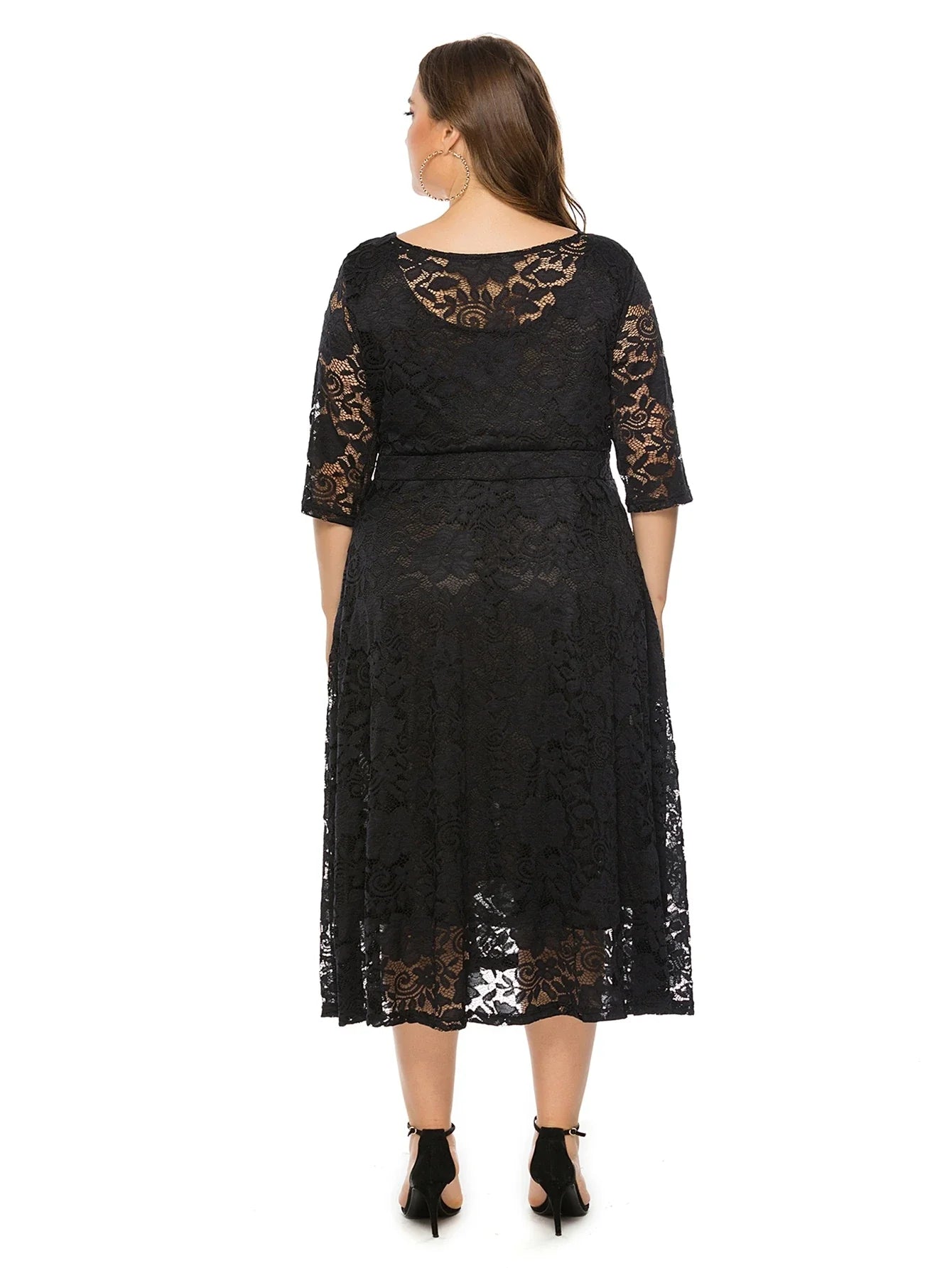 Elegantes Spitzenkleid für Damen | Lang geschnittenes Kleid mit Kontrast-Spitze