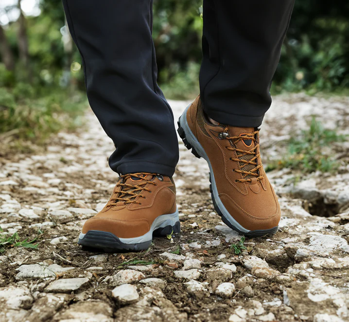 Hochwertige Wanderschuhe für Naturabenteuer